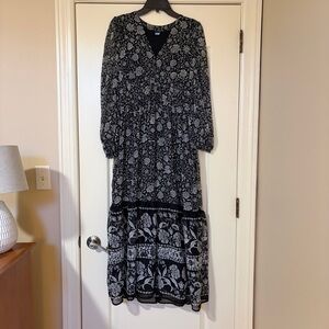 Floral Black and White Old Navy Maxi Dress